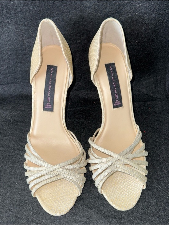 Steven By Steve Madden Shoes - Steven by Steve Madden Sahana Cream Leather Strappy Heels size 7.5 Block heel